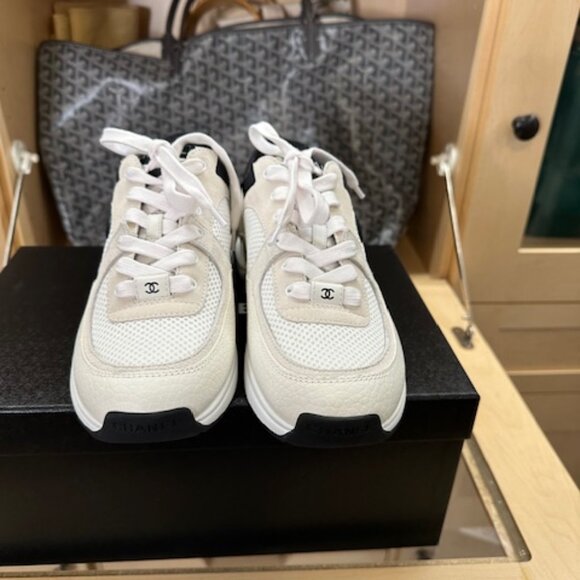 Chanel Brand New in Box Interlocking CC Logo Mesh Sneakers Women's Size 38 - Picture 3 of 6